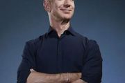 Amazon CEO 貝佐斯 (Jeffrey Bezos) 辭職