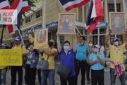 不顧病毒上街遊行：泰國人首次把矛頭對準了王室，鄭信的預言要成真？