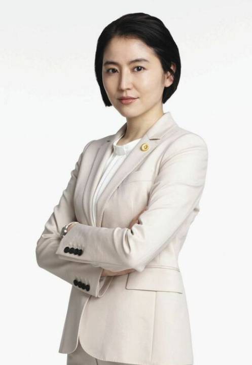 文春爆料福原愛協議離婚 優衣庫推出村上春樹聯名款 日本最大二手交易平臺與閒魚合作 Vito雜誌