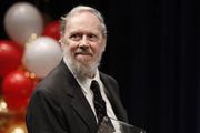 Dennis Ritchie：C語言之父，因拒付論文裝訂費錯失博士學位
