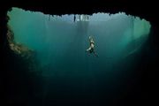 海洋藍洞，是地球對「不可名狀恐懼」的最好詮釋